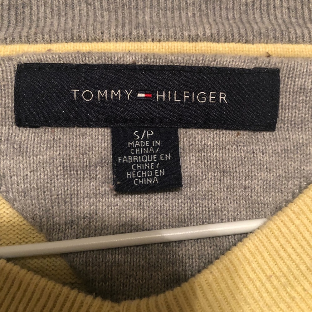 Tommy Hilfiger men’s long sleeve sweater